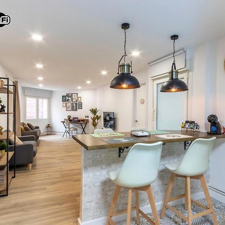 Apt In The Old Town With Cool Terrace!! Private Parking Билбао Екстериор снимка