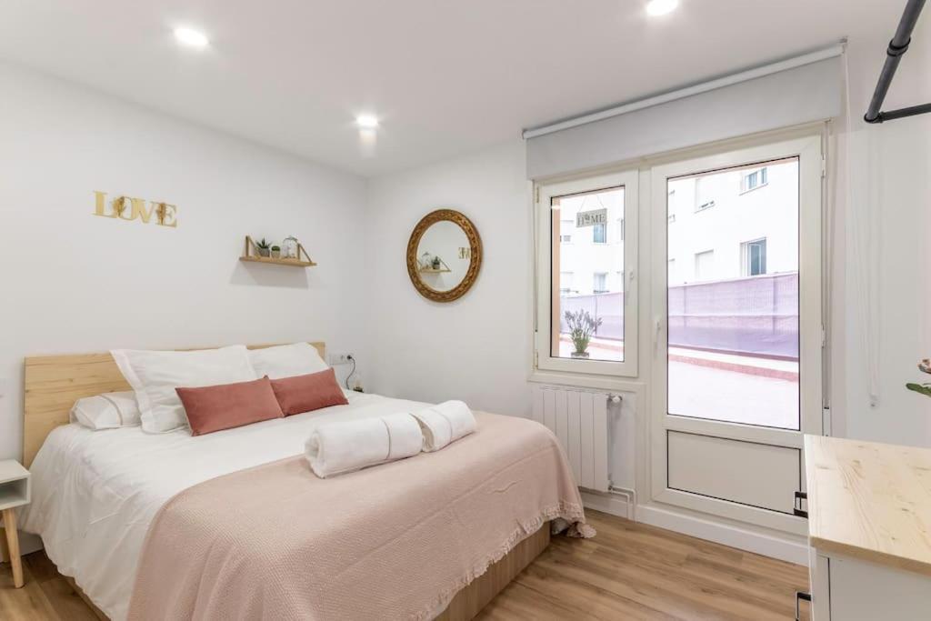 Apt In The Old Town With Cool Terrace!! Private Parking Билбао Екстериор снимка