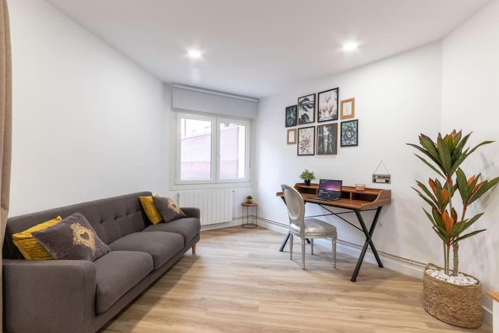 Apt In The Old Town With Cool Terrace!! Private Parking Билбао Екстериор снимка