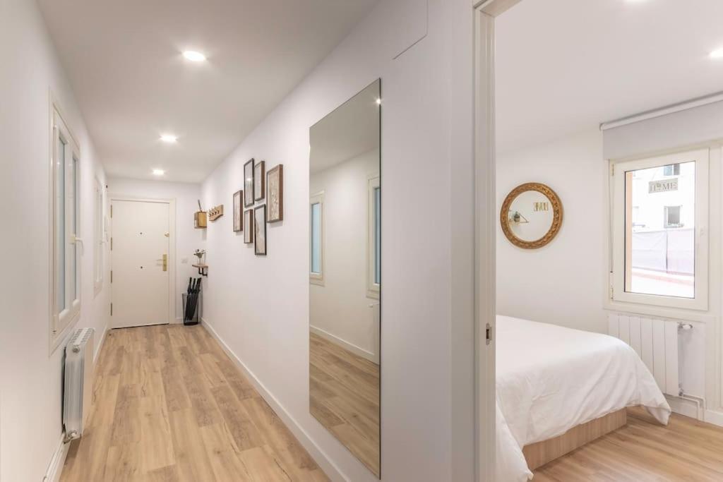 Apt In The Old Town With Cool Terrace!! Private Parking Билбао Екстериор снимка